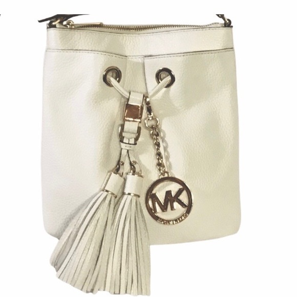 Michael Michael Kors Camden Crossbody Bag - Picture 2 of 8